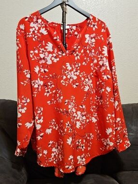 Ava & Viv Bright Red Floral V-Neck Long-Sleeve Blouse